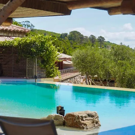 Domaine La Pietra 4*