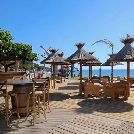 Domaine La Pietra Campsite 4*