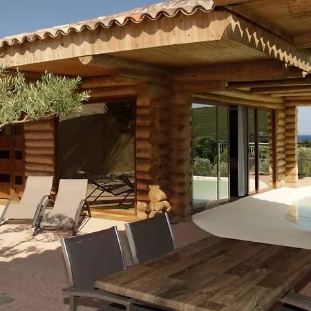 Domaine La Pietra 4*
