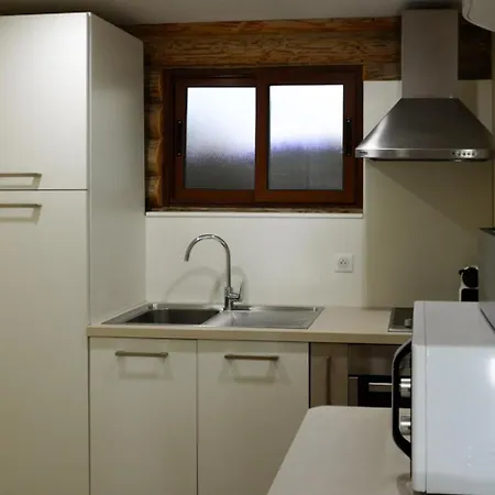 Domaine La Pietra Kemping 4*