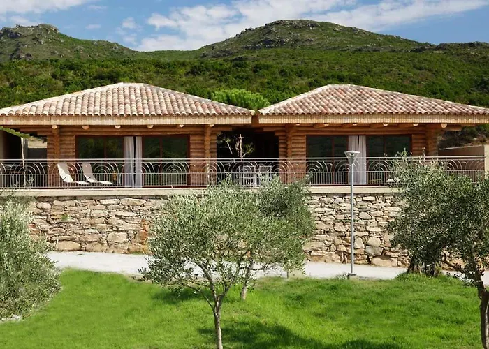 Domaine La Pietra Camping Pietracorbara