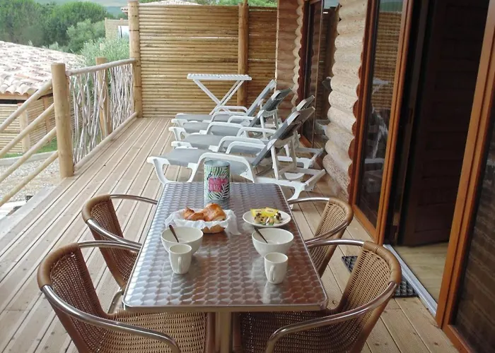 Domaine La Pietra Camping Pietracorbara