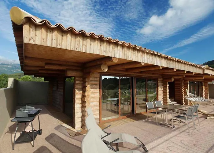 Кемпинг Domaine La Pietra Pietracorbara