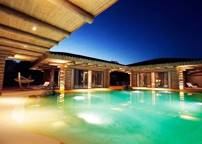 Domaine La Pietra 4* Pietracorbara