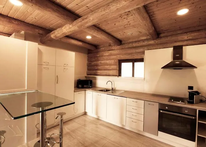 Кемпинг Domaine La Pietra Pietracorbara