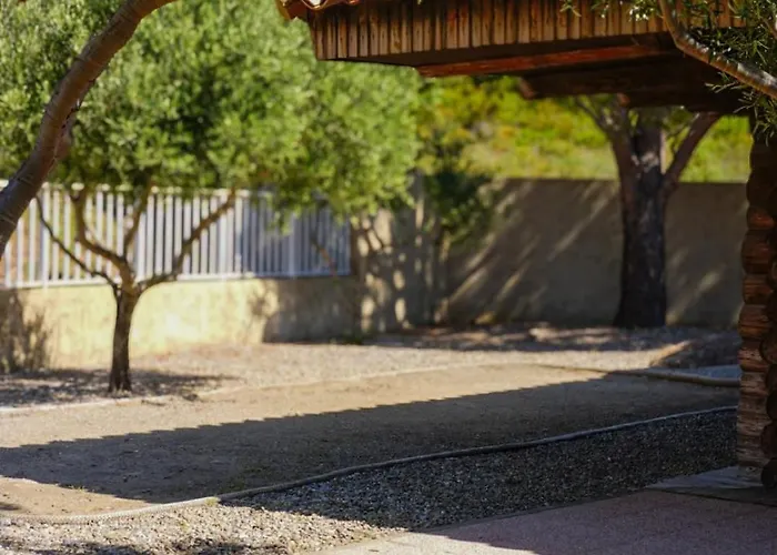 Domaine La Pietra Кемпинг 4*