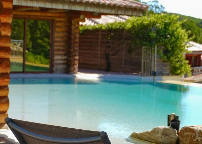 Domaine La Pietra Camping Pietracorbara