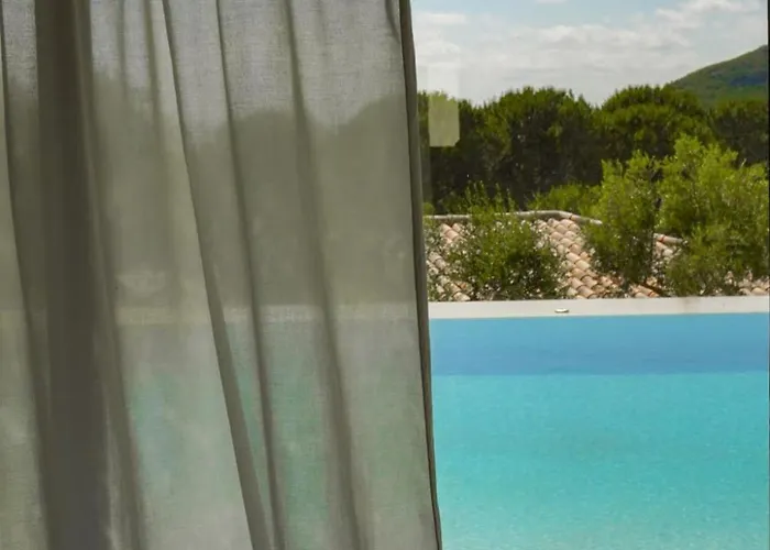 Domaine La Pietra Pietracorbara