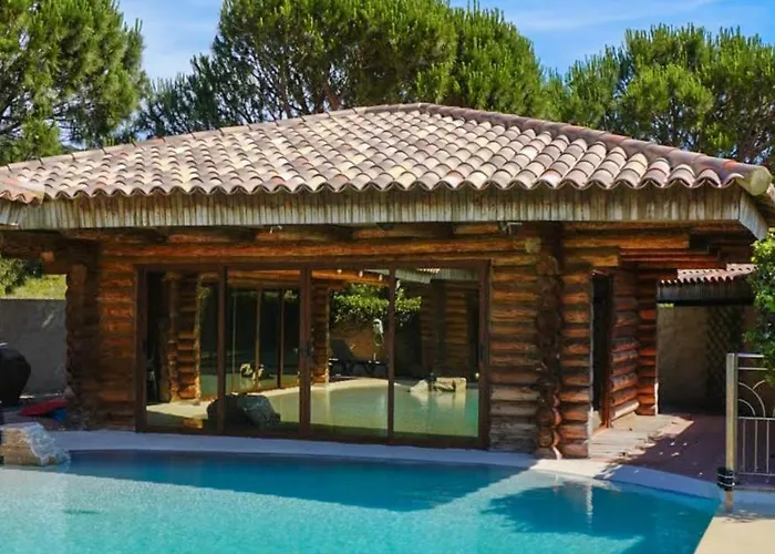 Camping Domaine La Pietra 4*